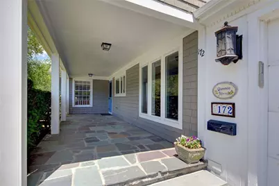 172 Eustis Avenue, Newport, RI 02840 - Photo 6