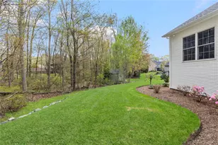 136 Rome Ct, Cranston, RI 02921 - Photo 16