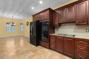 136 Rome Ct, Cranston, RI 02921 - Photo 8