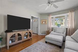 10 Denver Ave, Cranston, RI 02905 - Photo 12