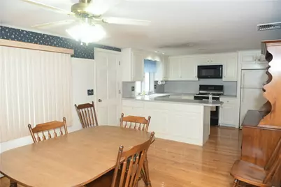 20 Bicentennial Way, North Providence, RI 02911 - Photo 8