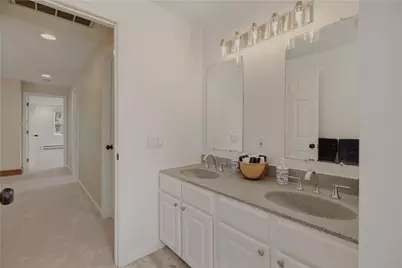 32 James Francis Terrace, Middletown, RI 02842 - Photo 28