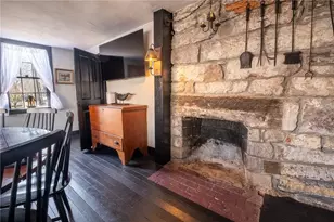 1724 S Rd, South Kingstown, RI 02881 - Photo 6