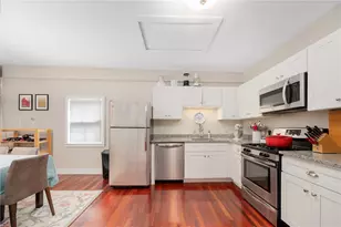 407 Broadway, Providence, RI 02909 - Photo 6