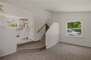 21 E Rd, Tiverton, RI 02878 - Photo 26
