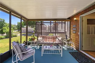 14 Oak St, West Warwick, RI 02893 - Photo 14