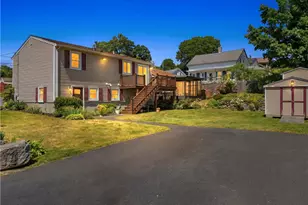 14 Oak St, West Warwick, RI 02893 - Photo 2