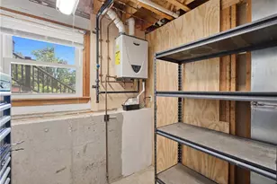 14 Oak St, West Warwick, RI 02893 - Photo 28