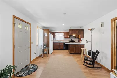 14 Oak Street, West Warwick, RI 02893 - Photo 22