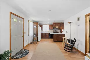 14 Oak St, West Warwick, RI 02893 - Photo 22