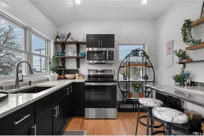 97 Eustis Avenue #2, Newport, RI 02840 - Photo 8