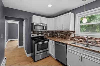 9 Emelia Street, Johnston, RI 02919 - Photo 4