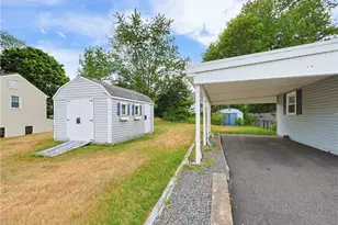 102 Grace Ave, Woonsocket, RI 02895 - Photo 32