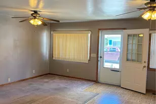 52 Kenway Ave, Warwick, RI 02889 - Photo 10