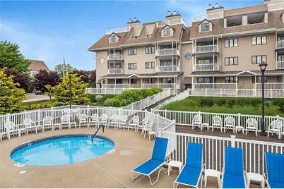 551 Thames Street #H3, H4, H5, Newport, RI 02840 - Photo 16