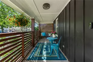 421 Pequot Ave, Warwick, RI 02889 - Photo 4
