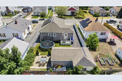 116 Saratoga Avenue, Pawtucket, RI 02861 - Photo 32