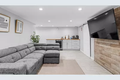 116 Saratoga Avenue, Pawtucket, RI 02861 - Photo 24