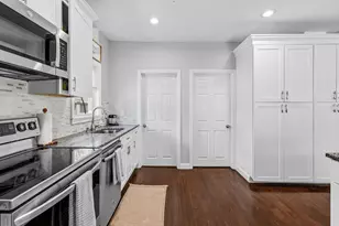 116 Saratoga Ave, Pawtucket, RI 02861 - Photo 10