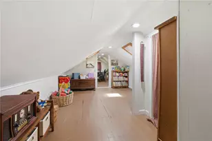 55 Edison St, Warwick, RI 02889 - Photo 16