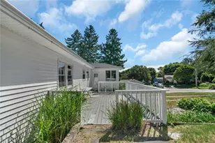 83 Valente Dr, Cranston, RI 02920 - Photo 26