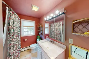 38 Vanstone Ave, Warwick, RI 02889 - Photo 20