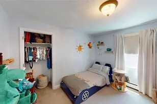 38 Vanstone Ave, Warwick, RI 02889 - Photo 14