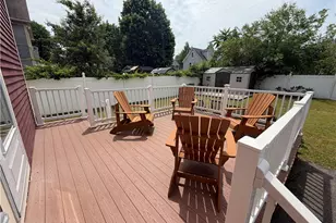 324 Dudley St, Providence, RI 02907 - Photo 22