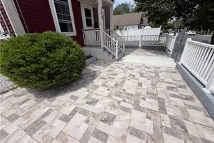324 Dudley St, Providence, RI 02907 - Photo 2