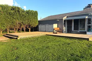203 Garden Hills Dr, Cranston, RI 02920 - Photo 32