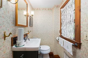 856 N Main Rd, Jamestown, RI 02835 - Photo 14