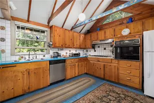 856 N Main Rd, Jamestown, RI 02835 - Photo 18