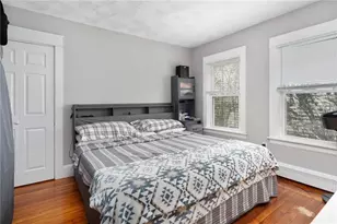 21 Waverly St, Providence, RI 02907 - Photo 8