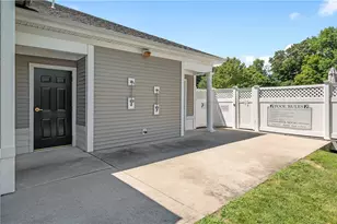 84 Mill St, Woonsocket, RI 02895 - Photo 26