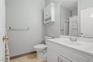 84 Mill St, Woonsocket, RI 02895 - Photo 18