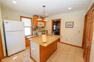 31 Fenmoor St, East Providence, RI 02914 - Photo 16