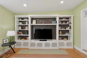 25 Tryon Ave, East Providence, RI 02916 - Photo 14