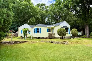 328 Rhodes Ave, Woonsocket, RI 02895 - Photo 26