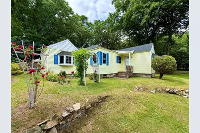 328 Rhodes Avenue, Woonsocket, RI 02895 - Photo 2