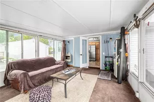265 Asylum Rd, Warwick, RI 02886 - Photo 10