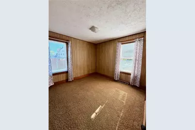 133 Oakland Avenue, Pawtucket, RI 02861 - Photo 8