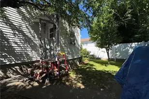 64 Dresser St, Providence, RI 02909 - Photo 12
