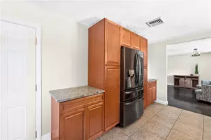 12 Briar Hill Dr, Cranston, RI 02921 - Photo 8