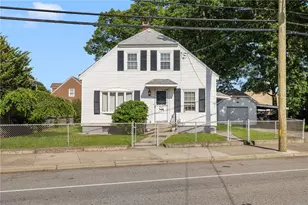 463 Power Rd, Pawtucket, RI 02860 - Photo 1