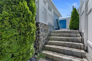 26 Bernard St, Cranston, RI 02920 - Photo 8