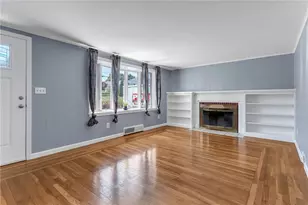 26 Bernard St, Cranston, RI 02920 - Photo 12