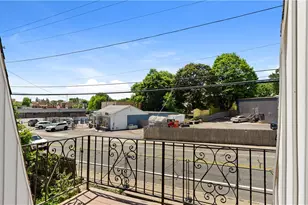 27 Gillen Ave, North Providence, RI 02904 - Photo 4