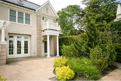 241 Ruggles Avenue #B, Newport, RI 02840 - Photo 4