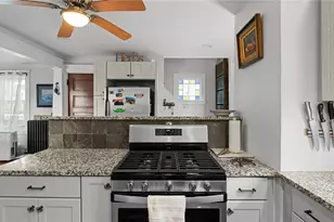 75 Garfield St, Newport, RI 02840 - Photo 12