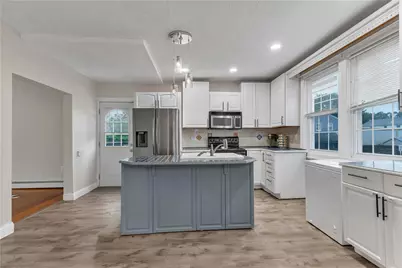 86 Westwood Avenue, Cranston, RI 02905 - Photo 12